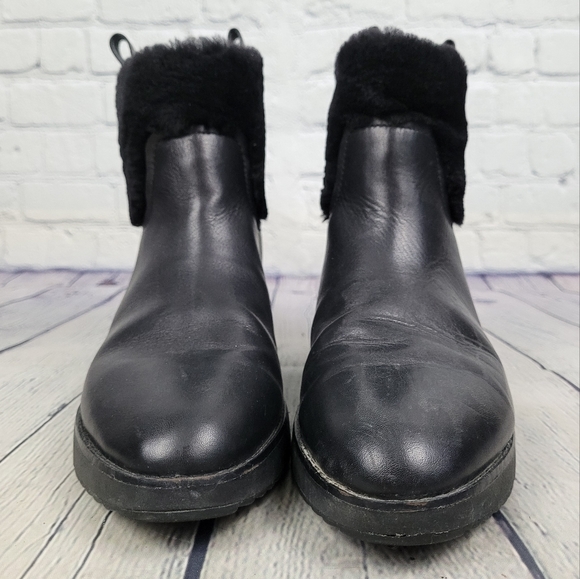 FITFLOP | Mimie genuine shearling trim bootie - Picture 3 of 9